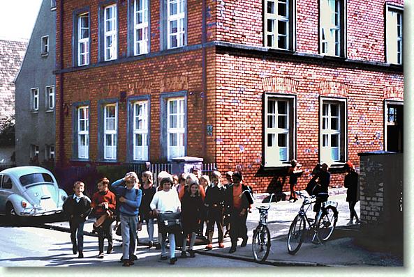 Schulhaus Großweingarten 1972